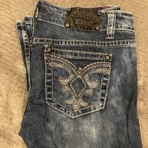 Buckle jeans